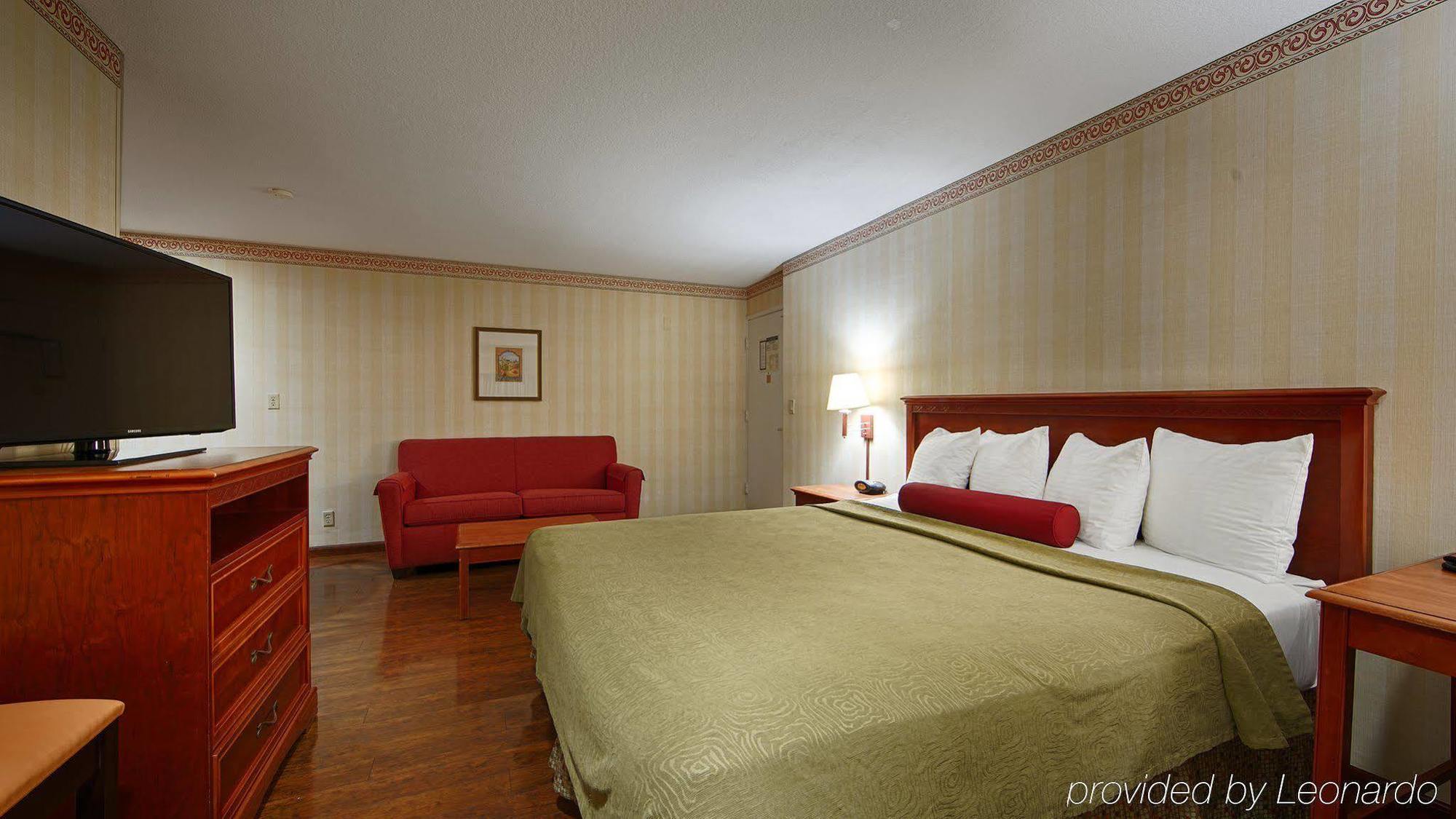 Hotel Western Raffles & 3*