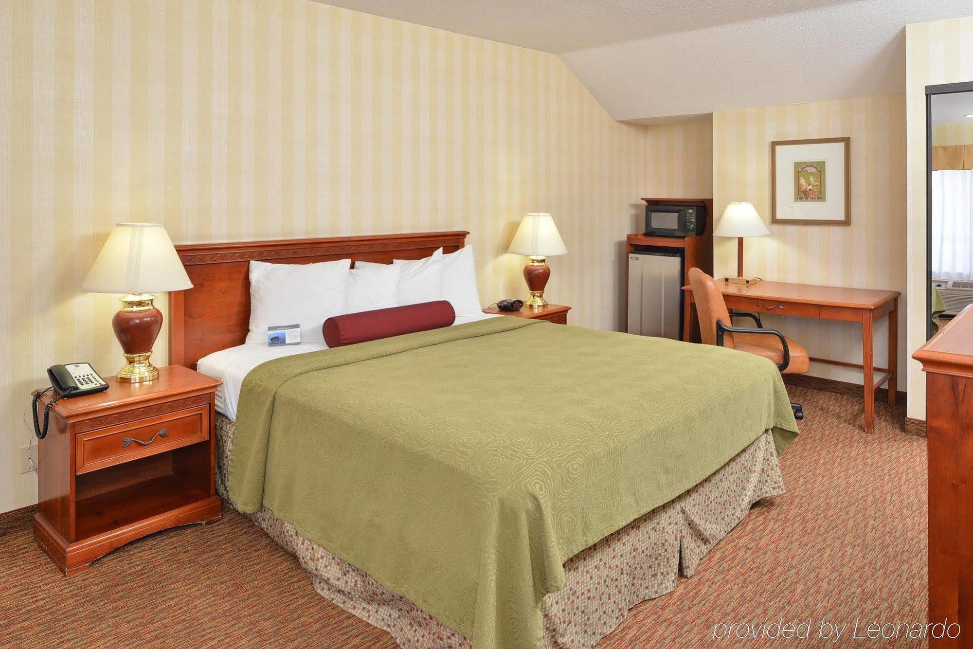 Hotel Western Raffles & 3*