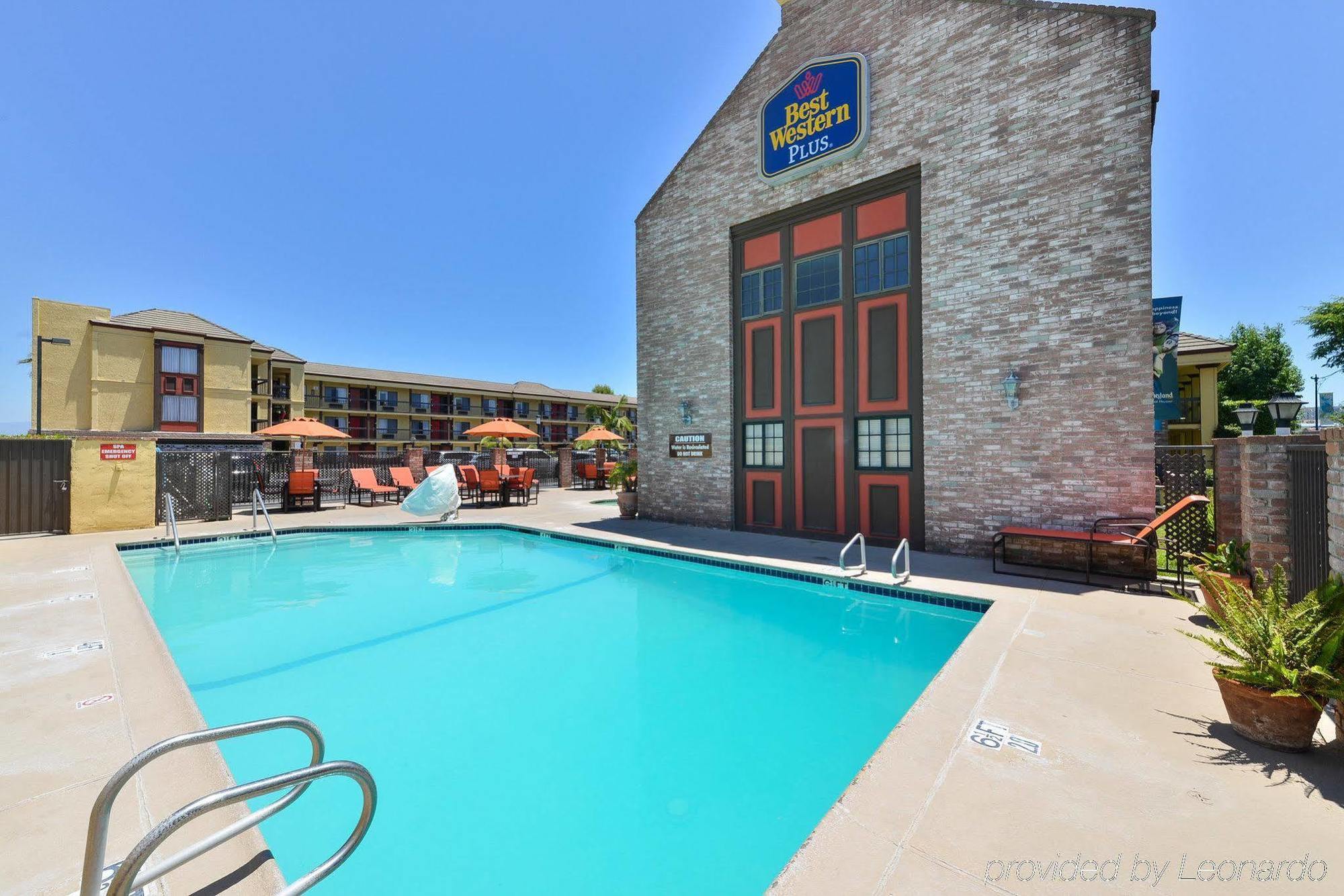 Hotel Western Raffles & Anaheim