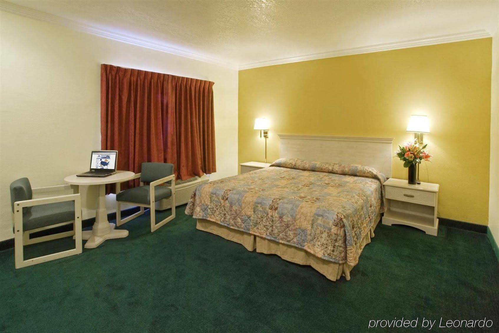 Americas Value & 2* Anaheim