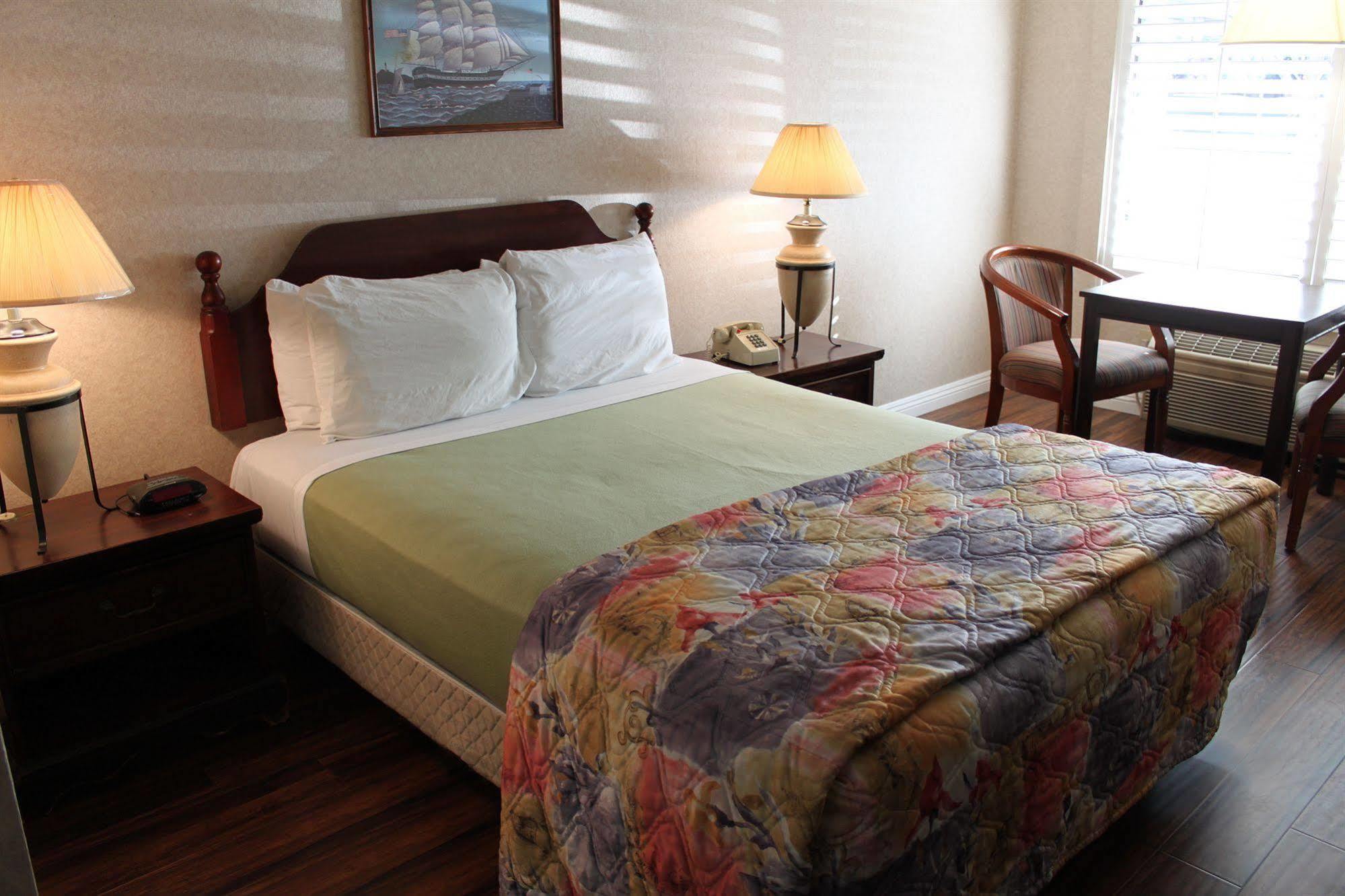 Alamo And - Convention Center Hotel 2*