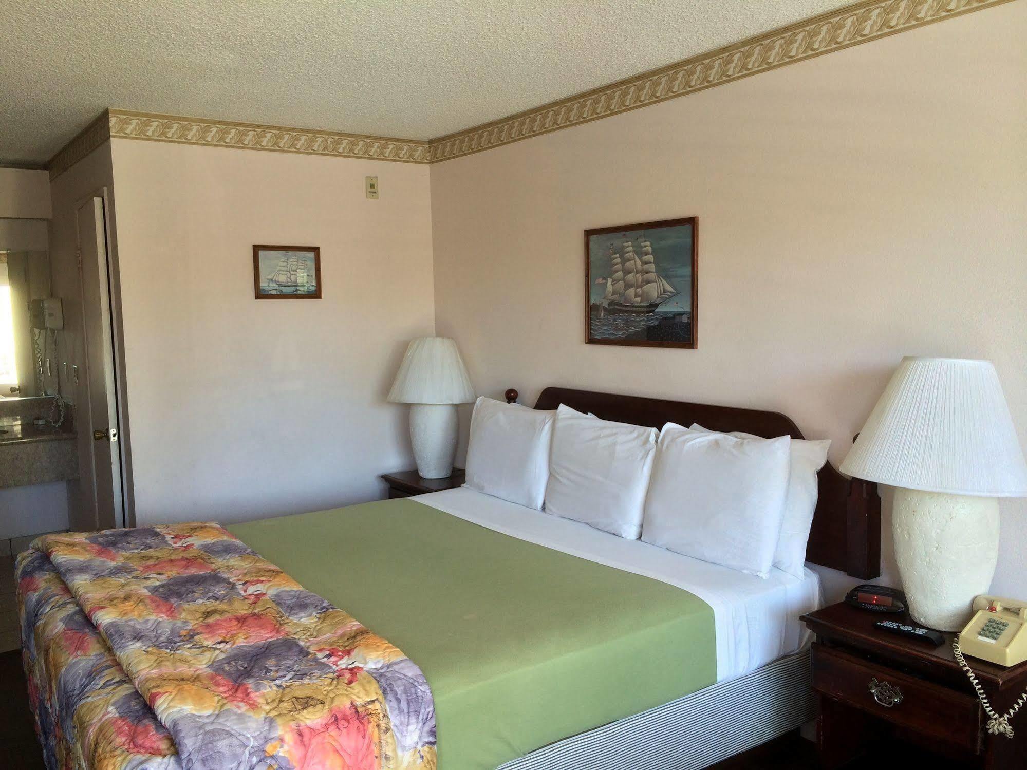 Alamo And - Convention Center Hotel 2*