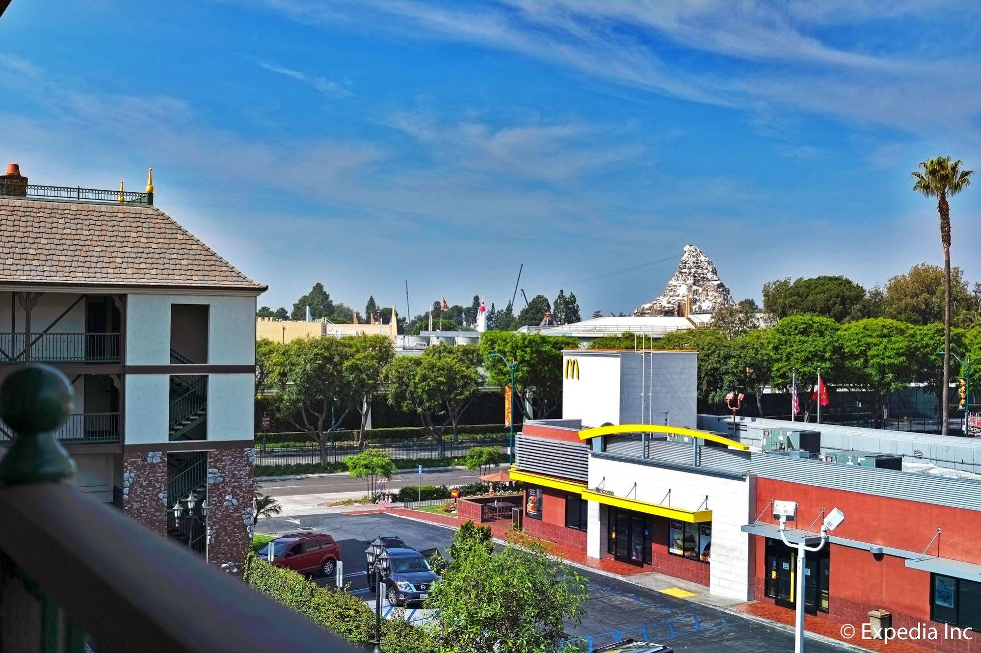 Camelot & 3* Anaheim