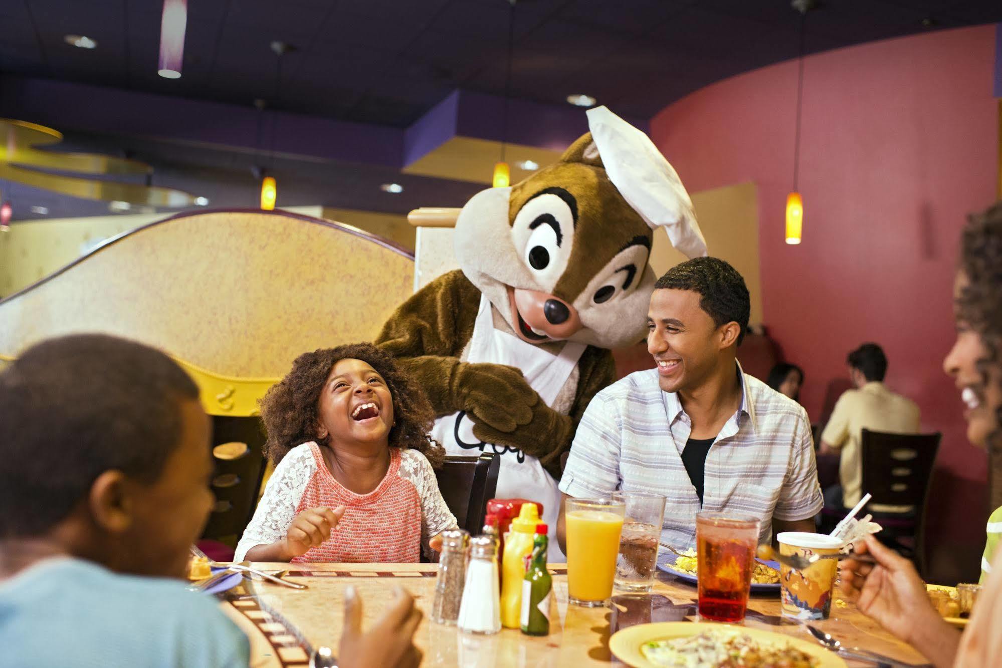 Disneyland Hotel 4*