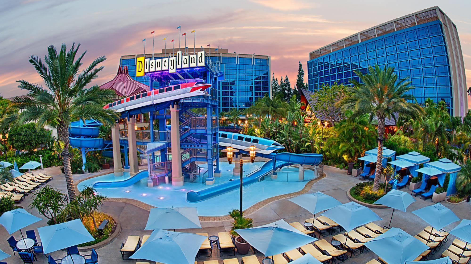 Disneyland 4*