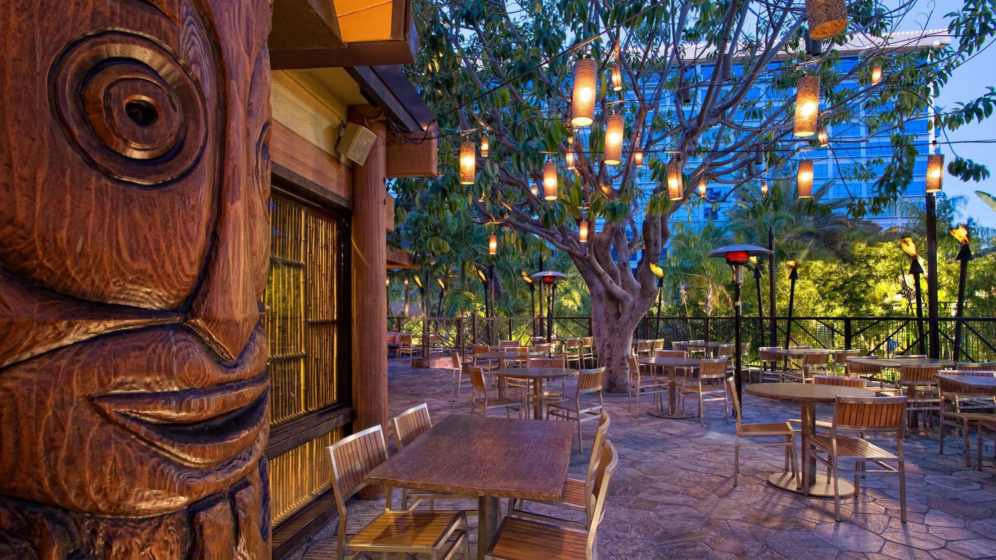Disneyland 4*