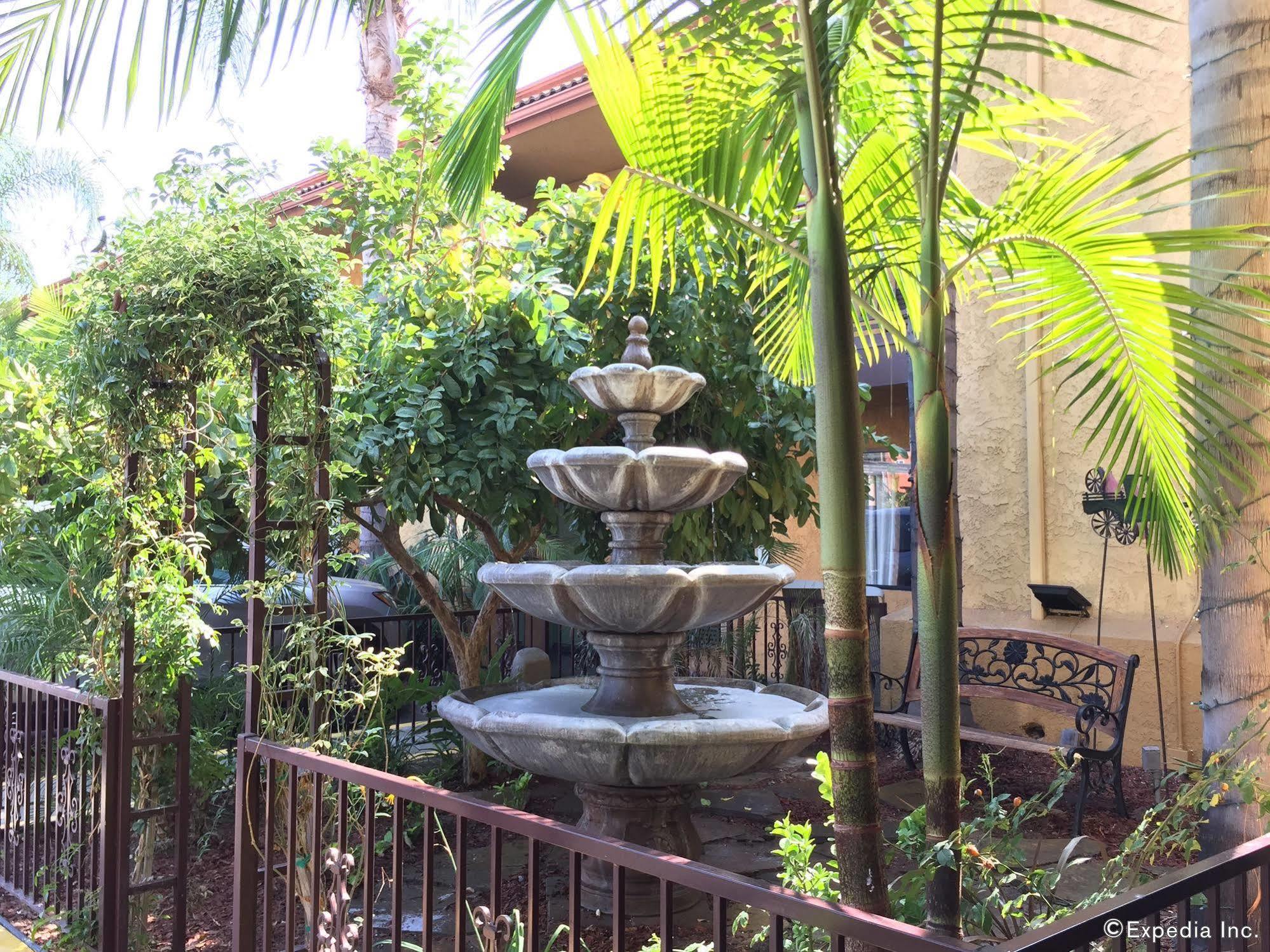 Hotel Stanford &
