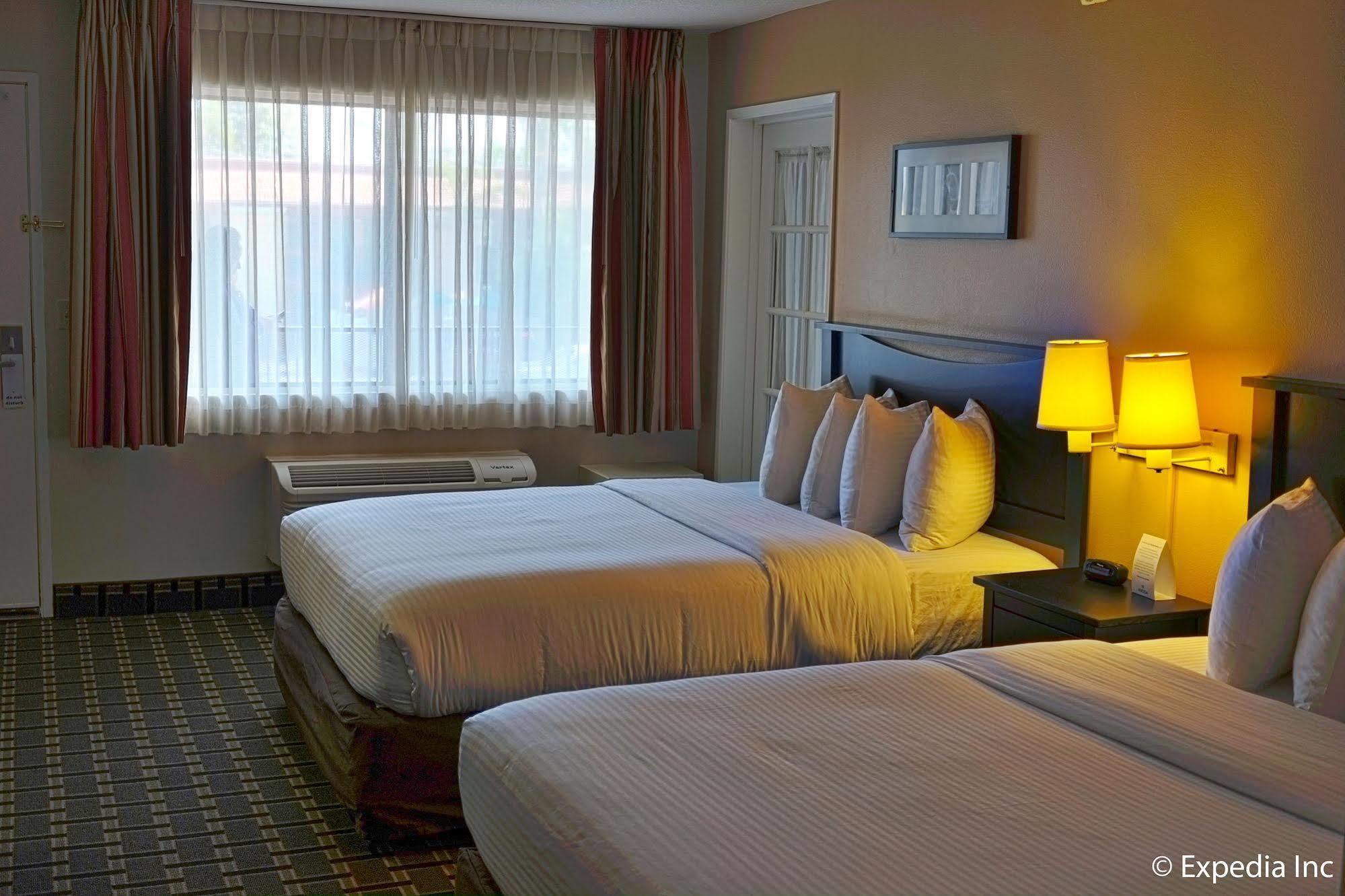 Hotel Stanford &