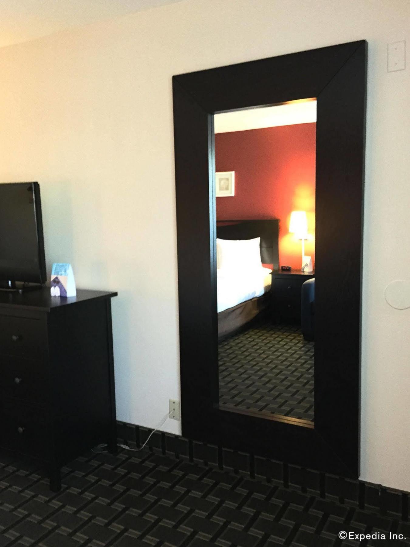 Stanford & Hotel 3*