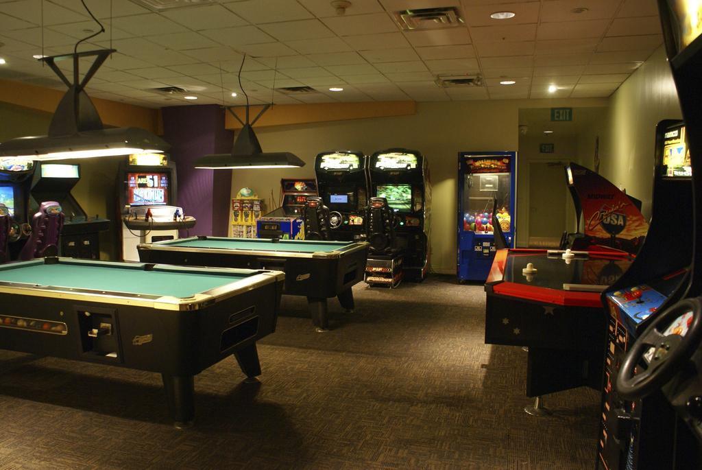 Majestic Garden Hotel 3*