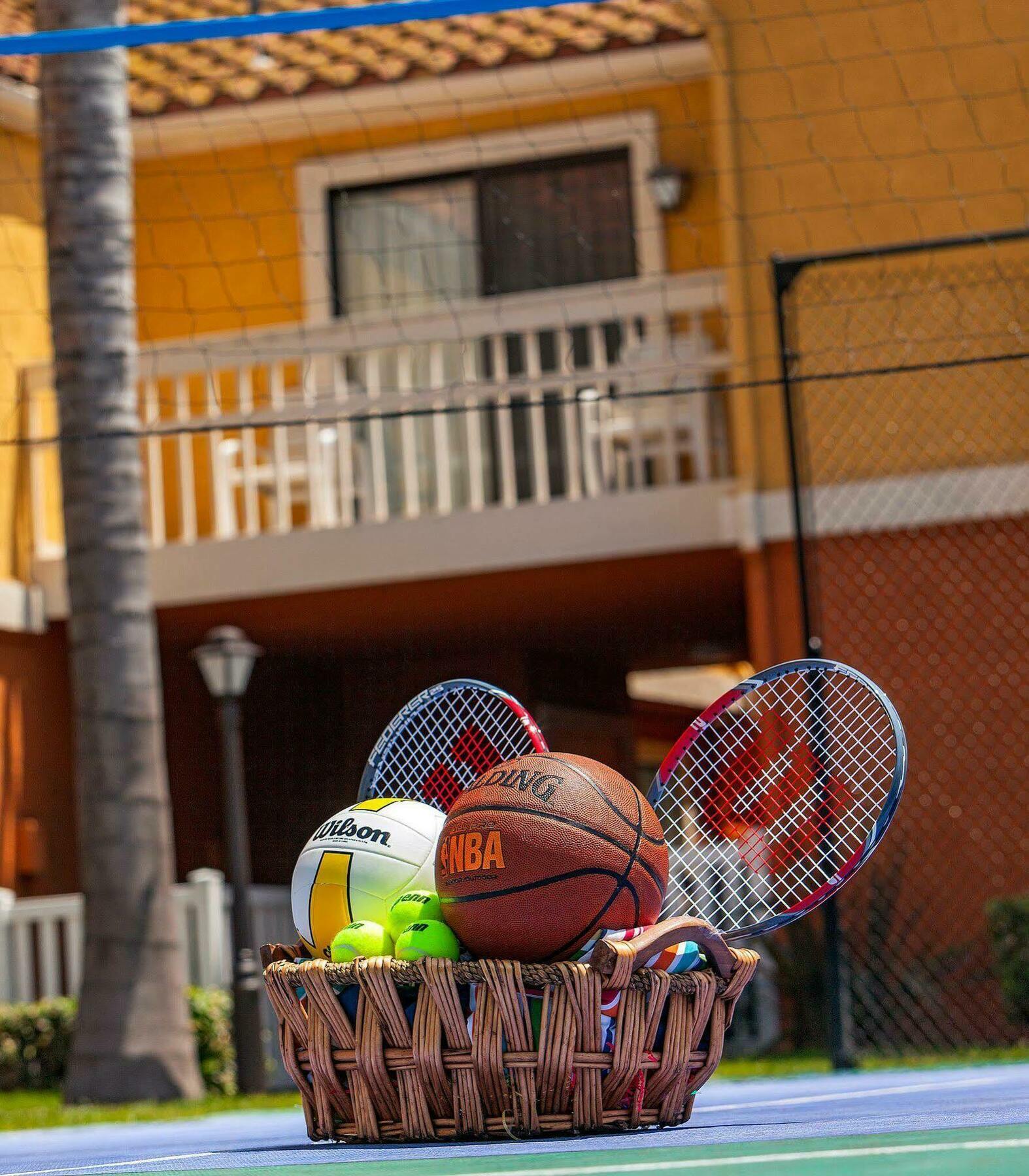Hotel Clementine &