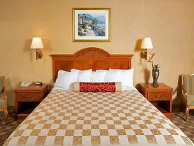 Cortona And Hotel