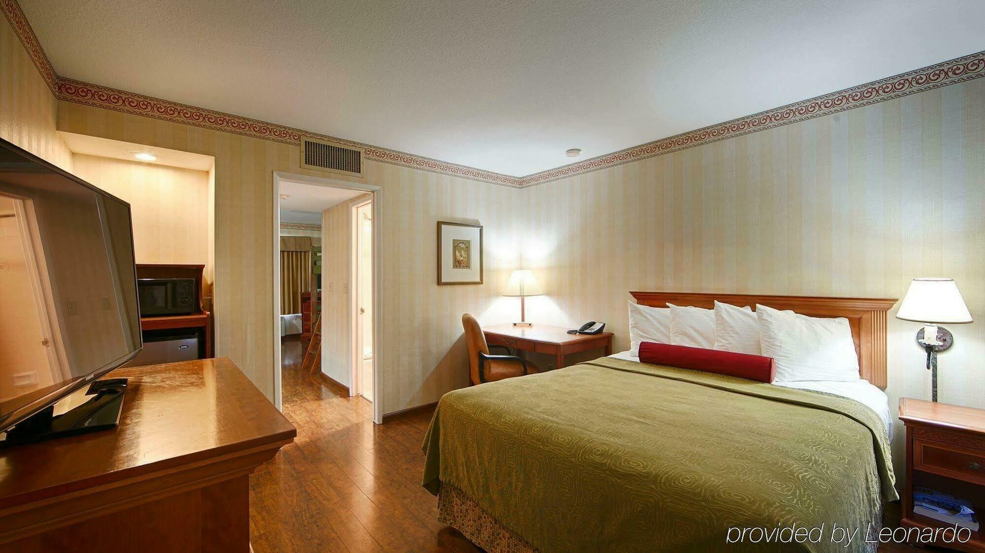 Hotel Western Raffles &