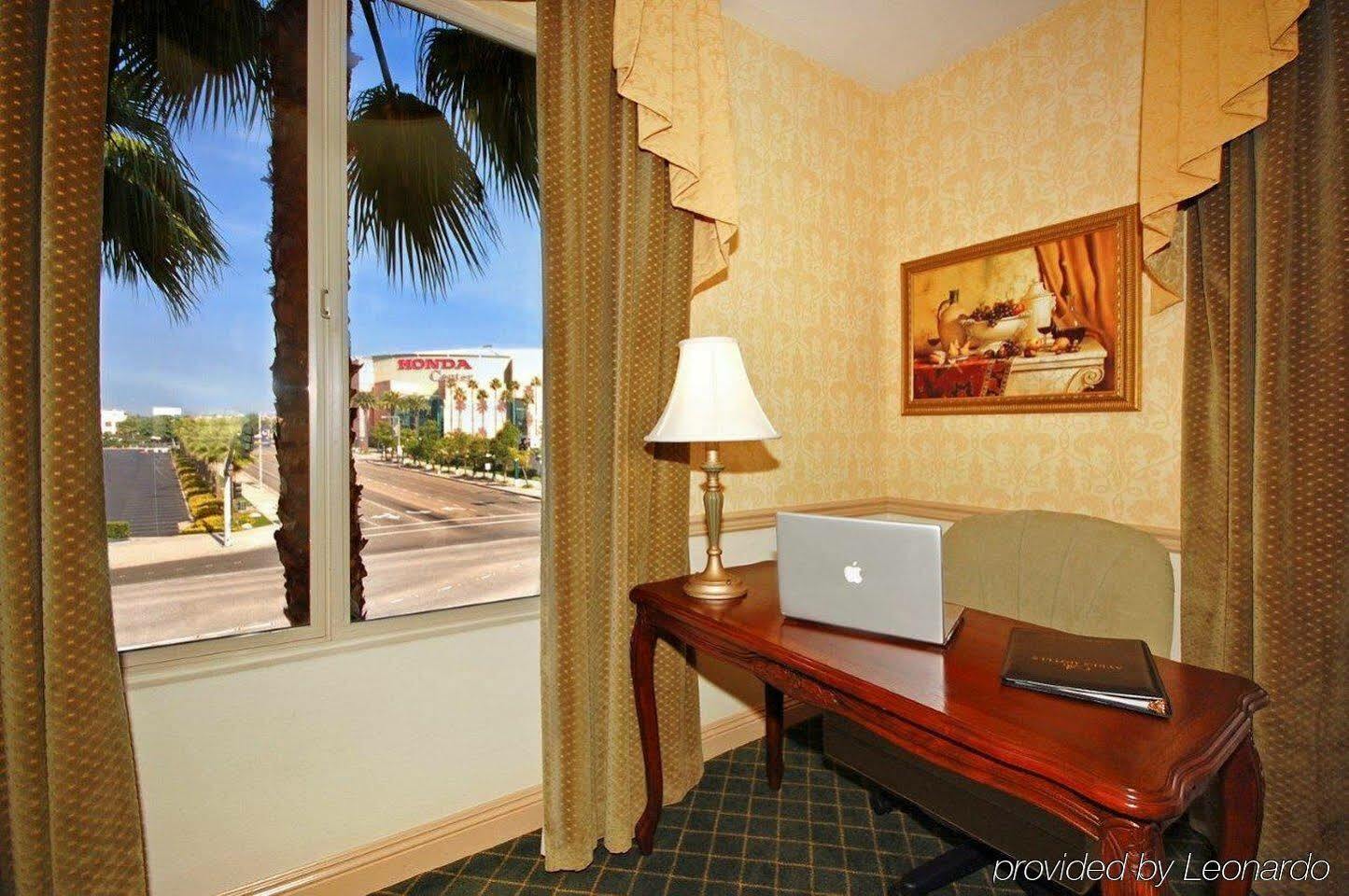 Ayres Hotel 3*