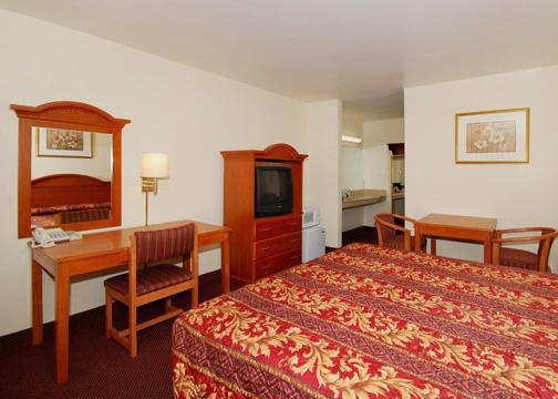 Hotel Signature Maingate 3*