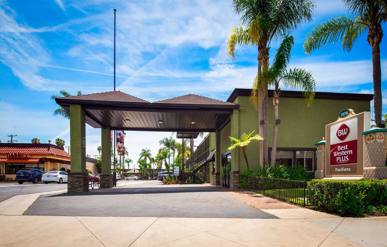Hotel Western Pavilions 3*