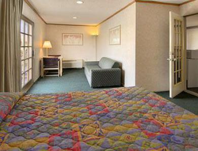 Hotel Solara And Anaheim