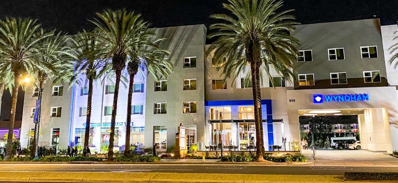 Wyndham Hotel 3*