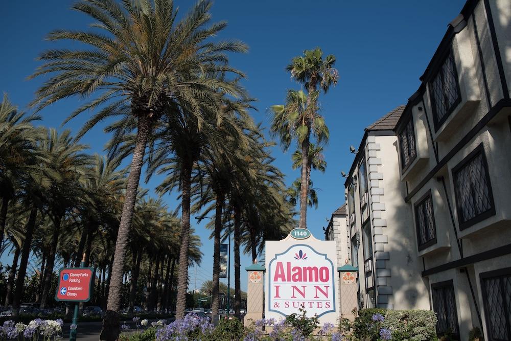Alamo And - Convention Center