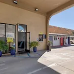 Anaheim Discovery Inn And Suites