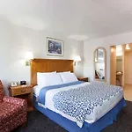 Days Inn By Wyndham Anaheim Near The Park