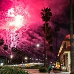 Super 8 By Wyndham Anaheim/Disneyland Drive