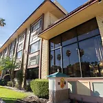 Super 8 By Wyndham Anaheim/Disneyland Drive