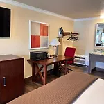 Abby\'S Anaheimer Inn - Across Disneyland Park