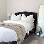 Modern Retreat 1 Mi. From Disney