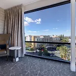 Hilton Garden Inn Anaheim Resort