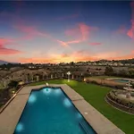 Top Of The World Anaheim View Home