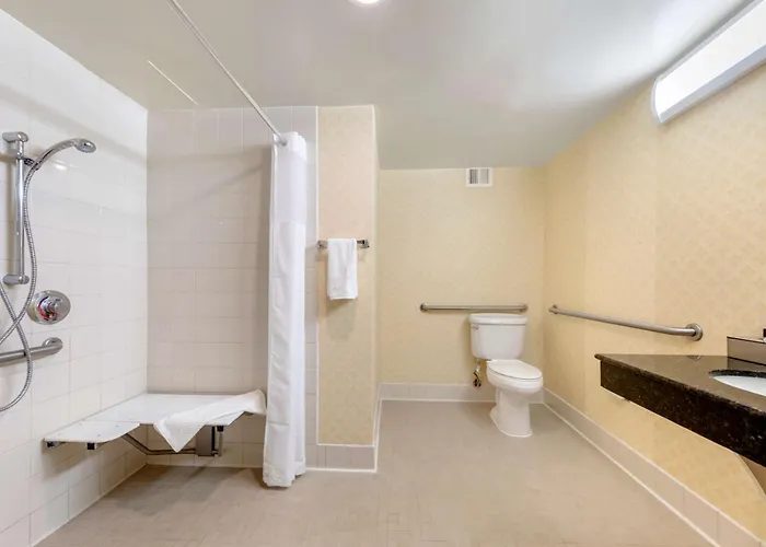 Clarion Hotel Anaheim Resort