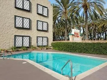 Econo Lodge At The Park