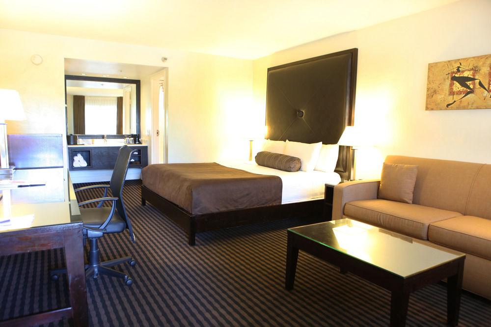 Hotel Four Points By Sheraton 4*