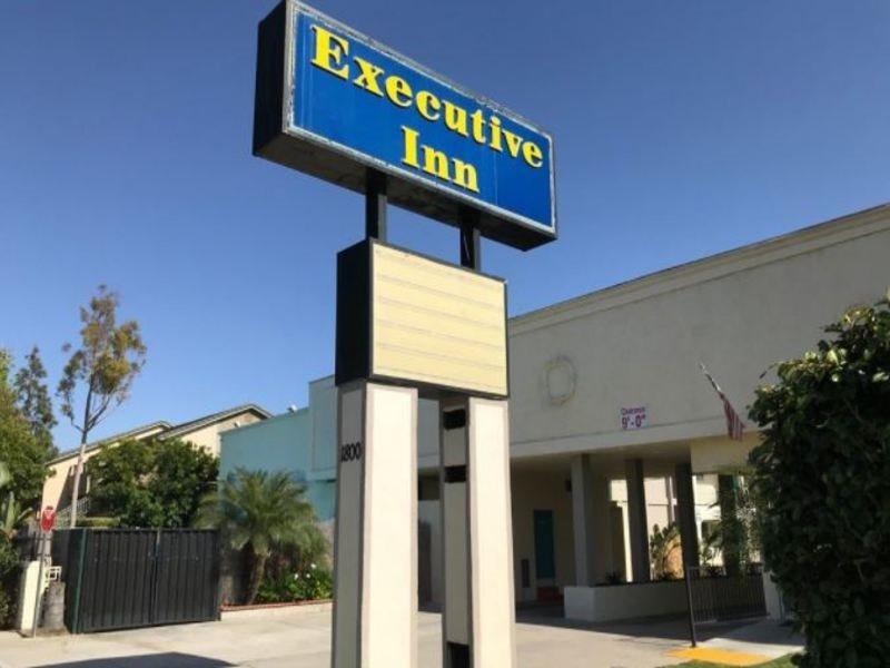 Executive & 2* Anaheim