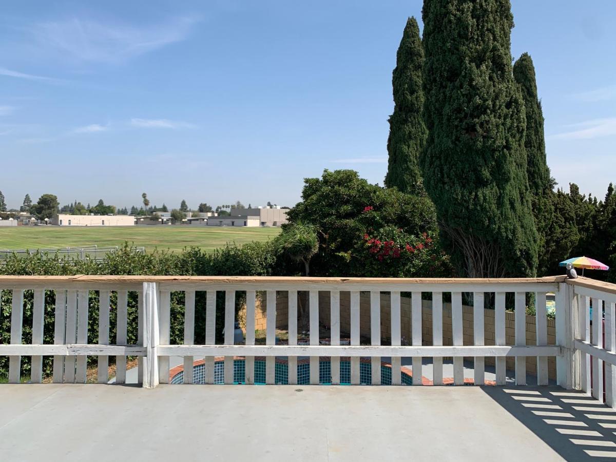 Lovely In Private House Near Disneyland Homestay