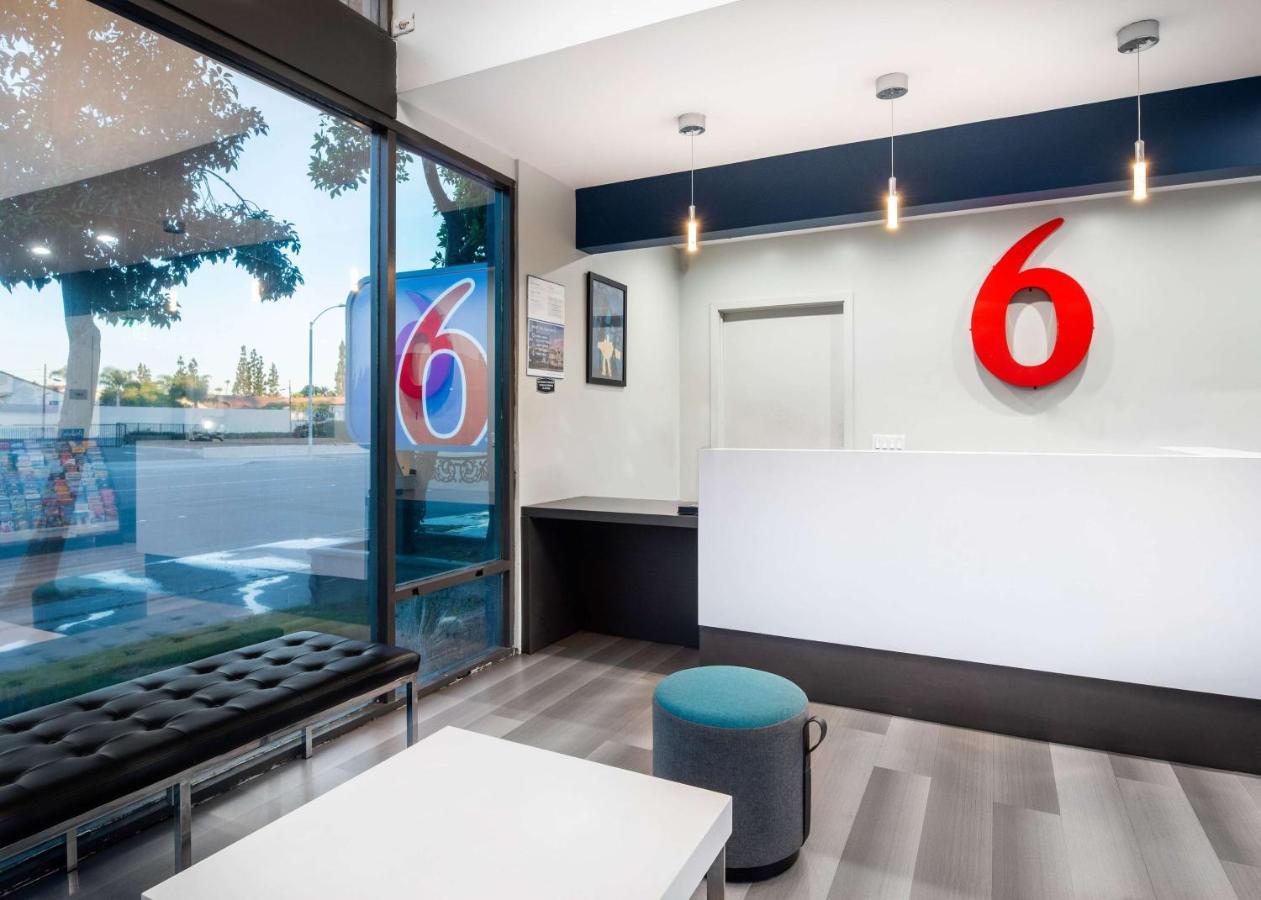 Hotel 6-anaheim, Ca - Convention Center 2*