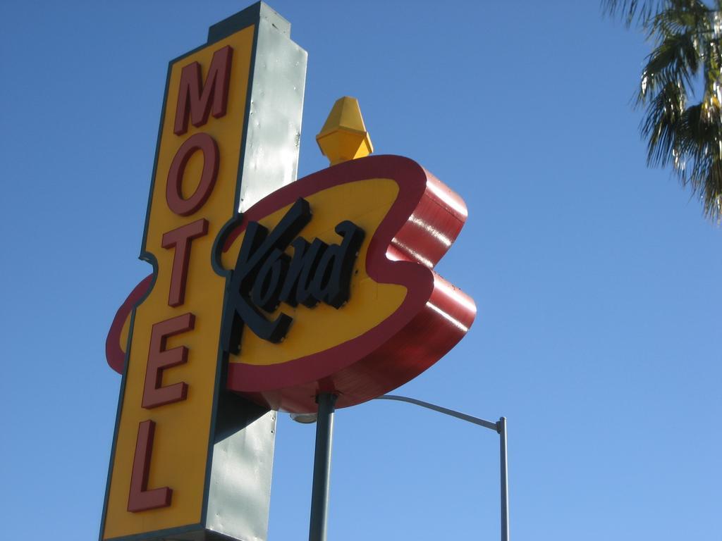 Kona Motel