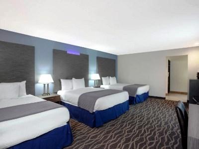 Hotel Travelodge & By Wyndham On Disneyland Dr Anaheim