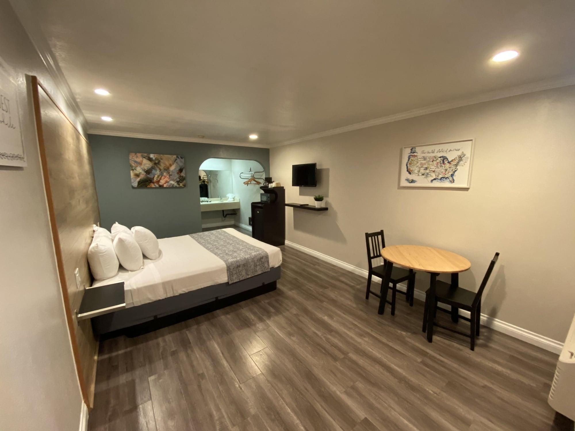 Motel Executive & 2*
