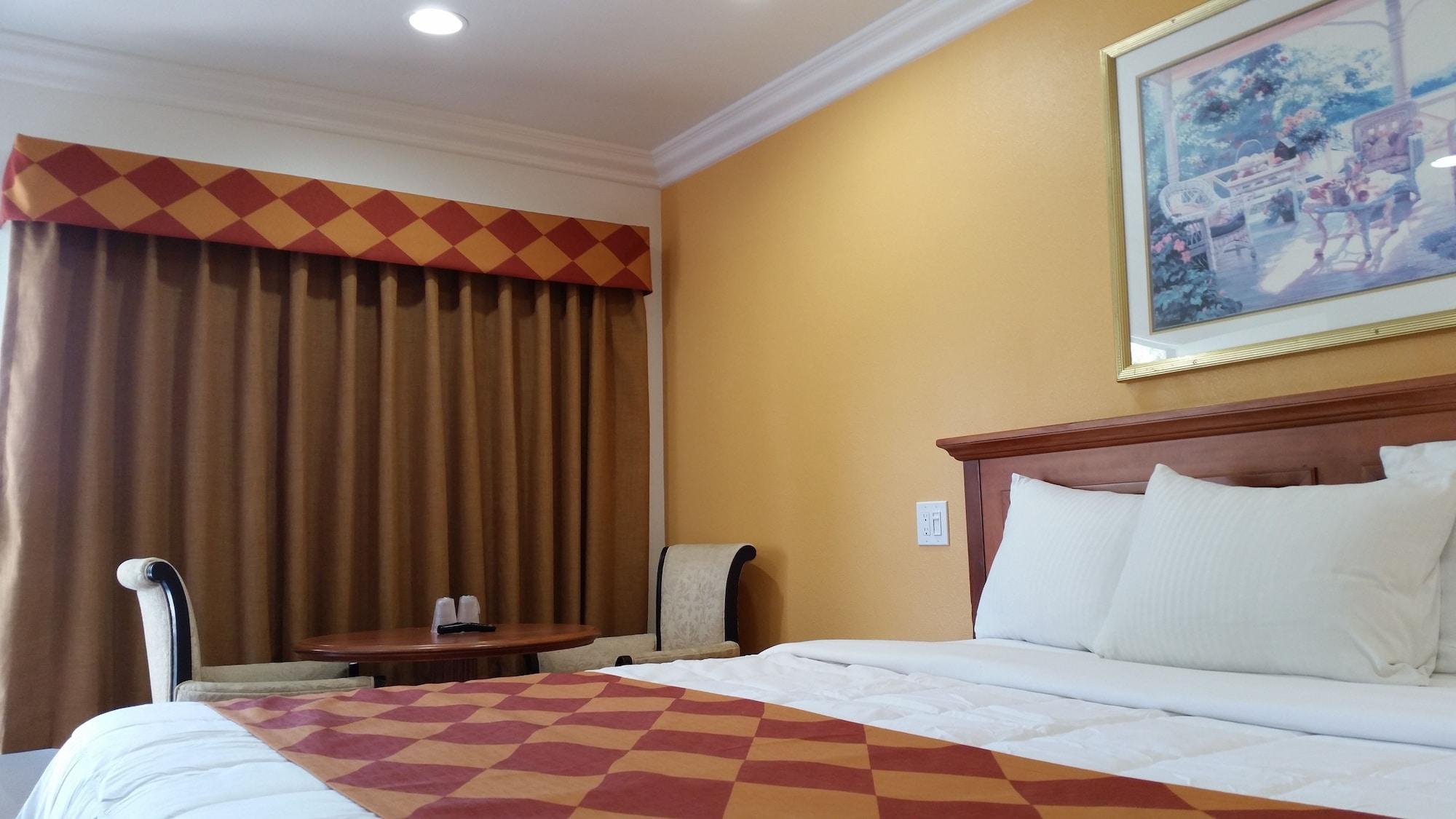 Kona Motel 2*