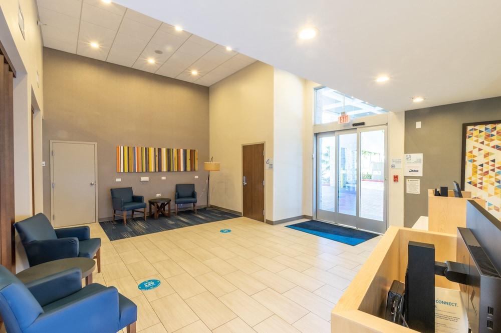 Express - West 3*