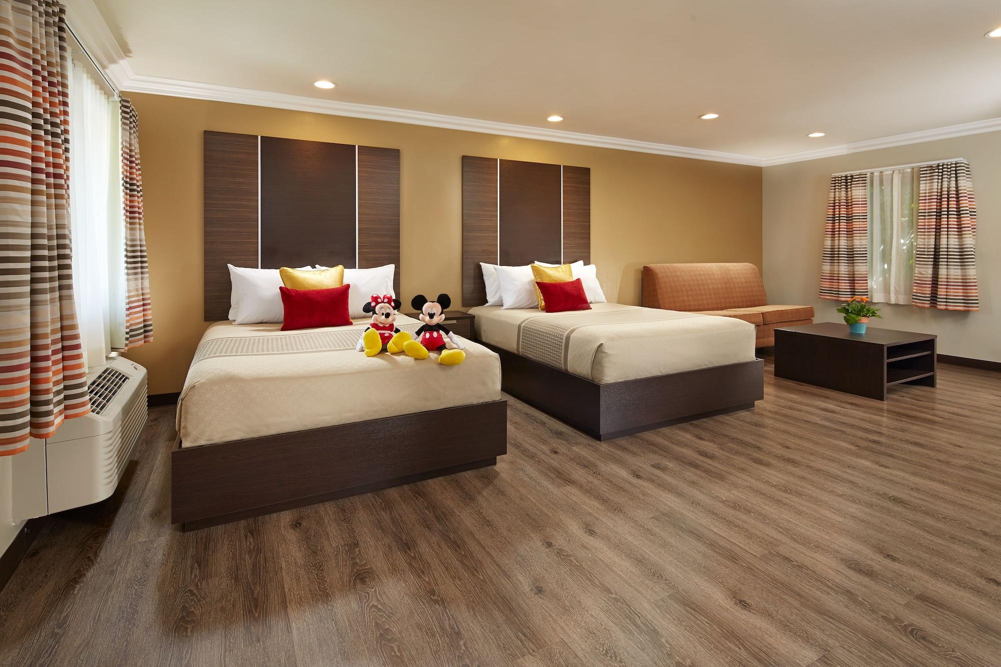 Eden Roc & Near The Maingate Anaheim