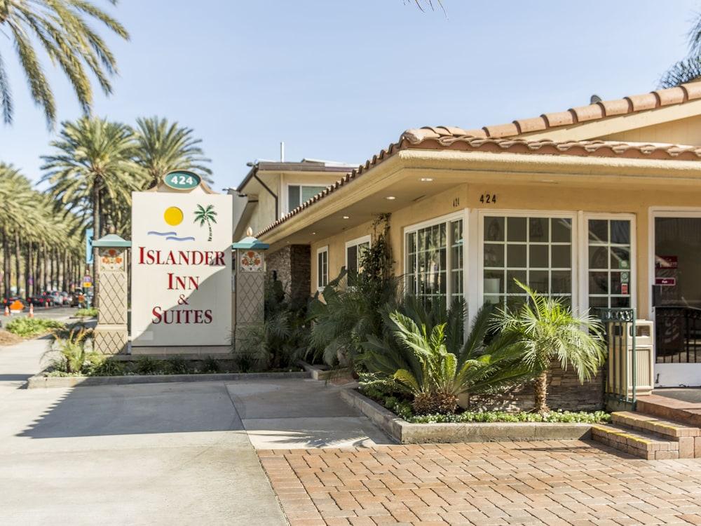 Motel Islander And Near Park And Convention Center 2*