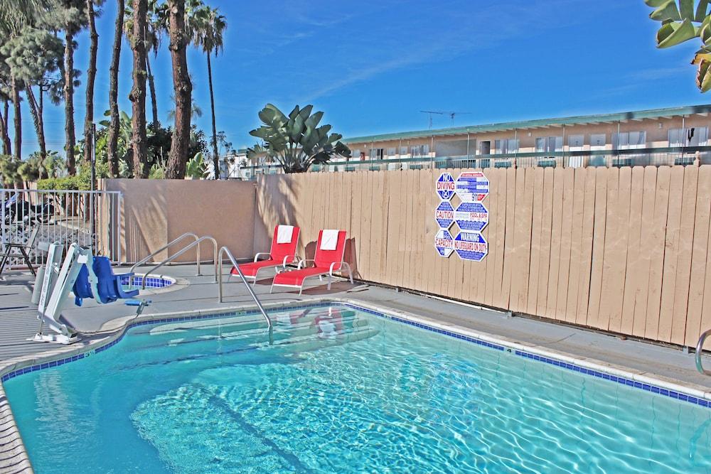 Motel Rainbow Anaheim