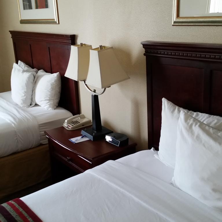 Express - West 3*