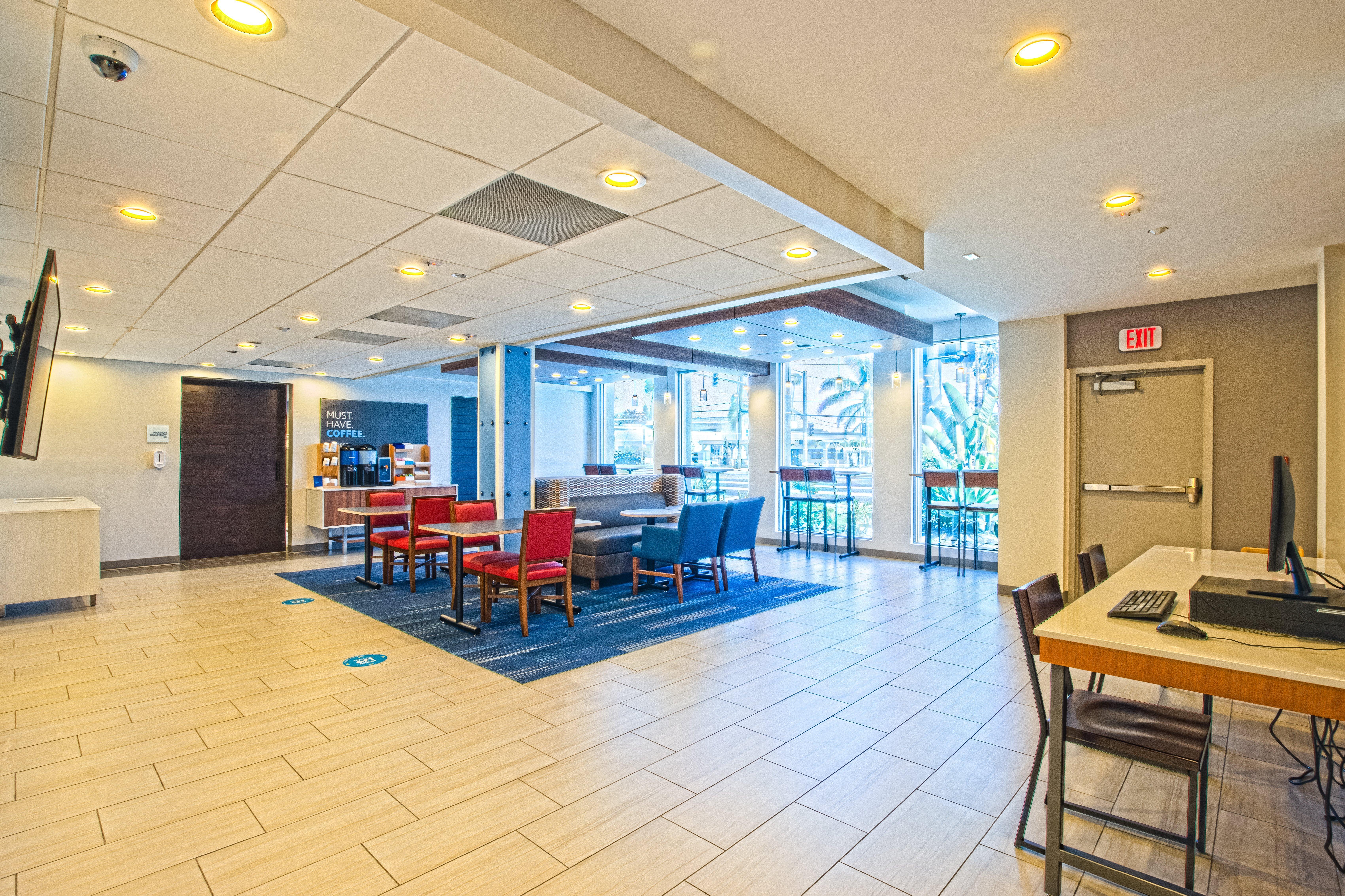 Express - West Hotel 3*
