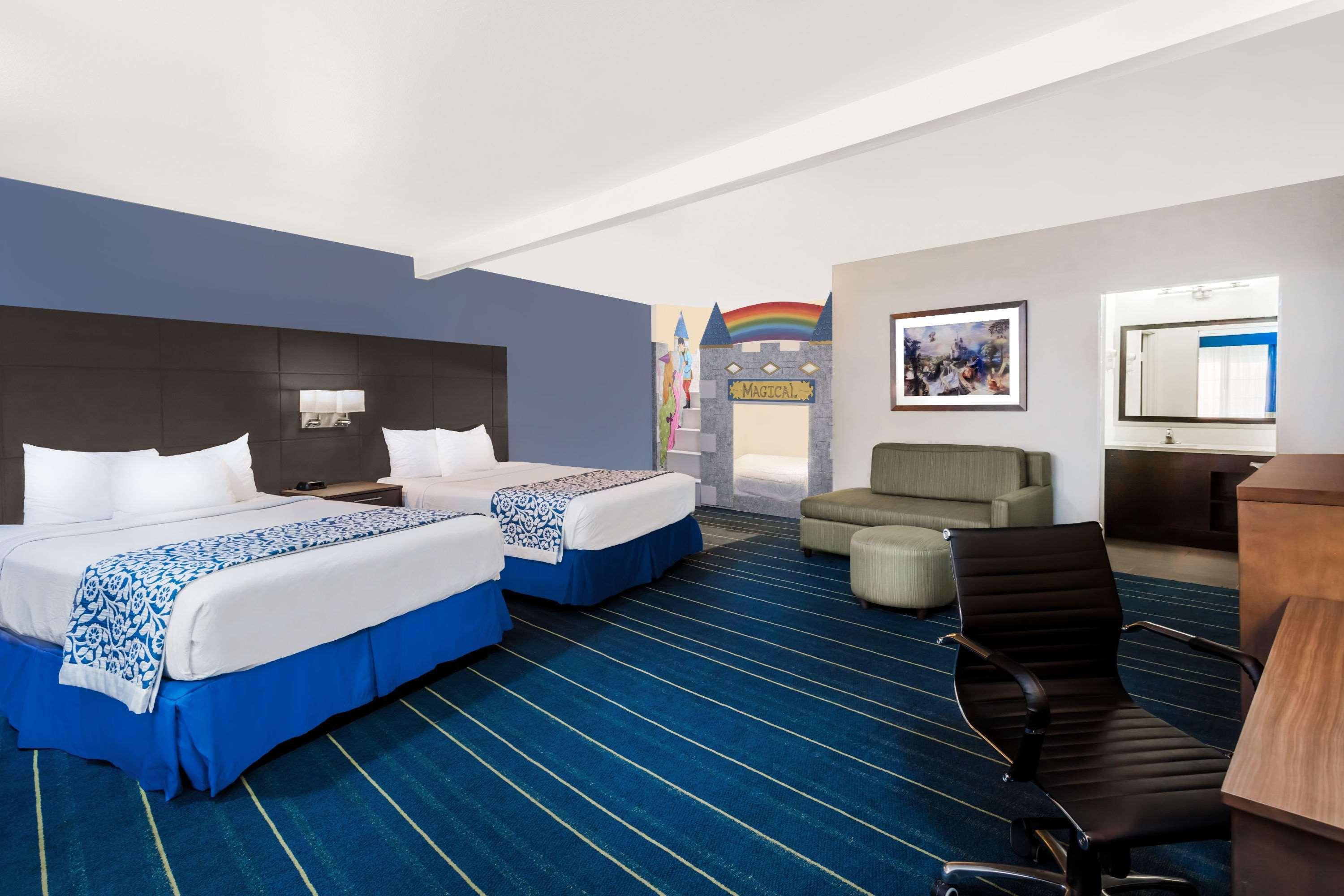 Motel Days & By Wyndham At Disneyland Park Anaheim