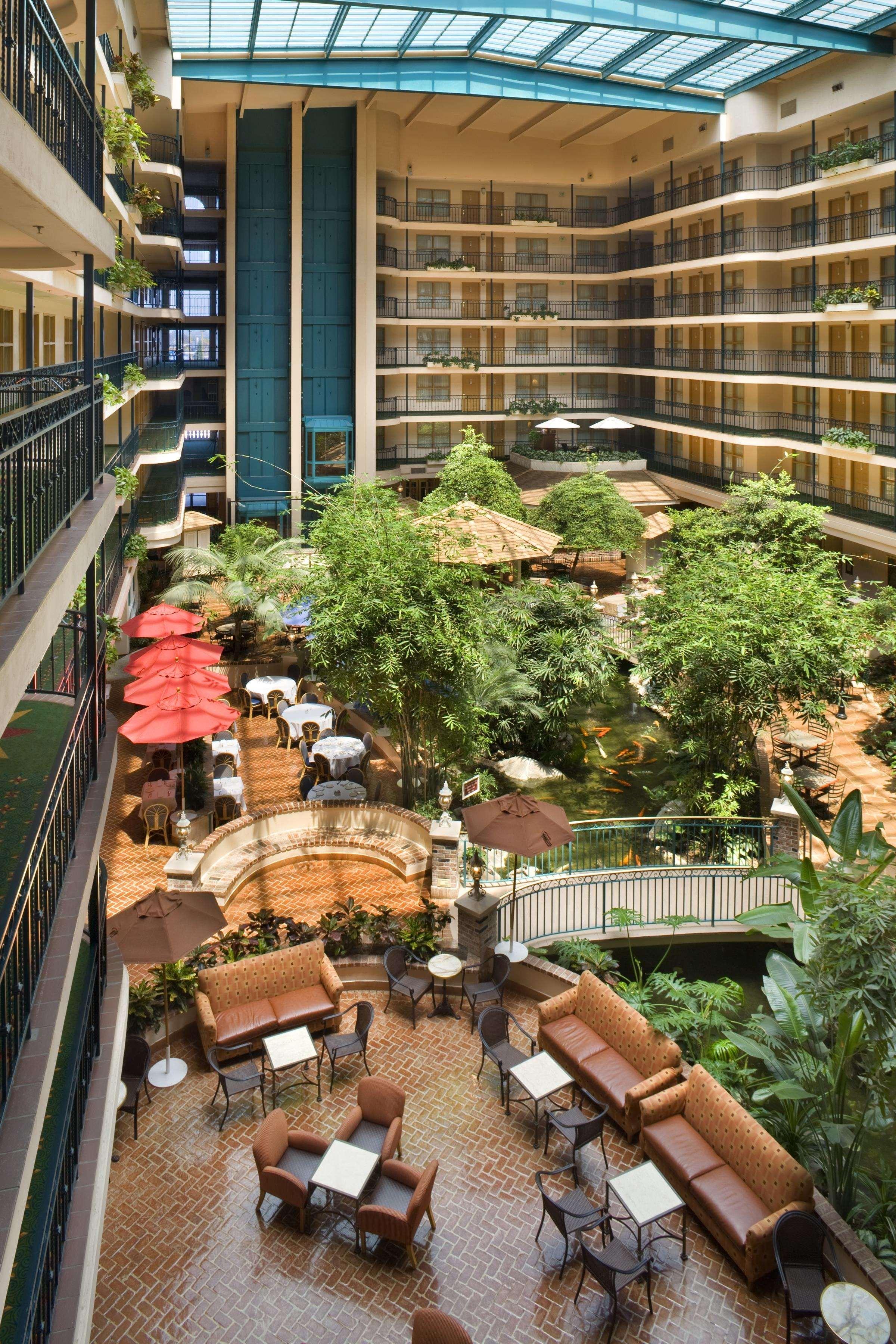 Hotel Embassy By Hilton North Anaheim