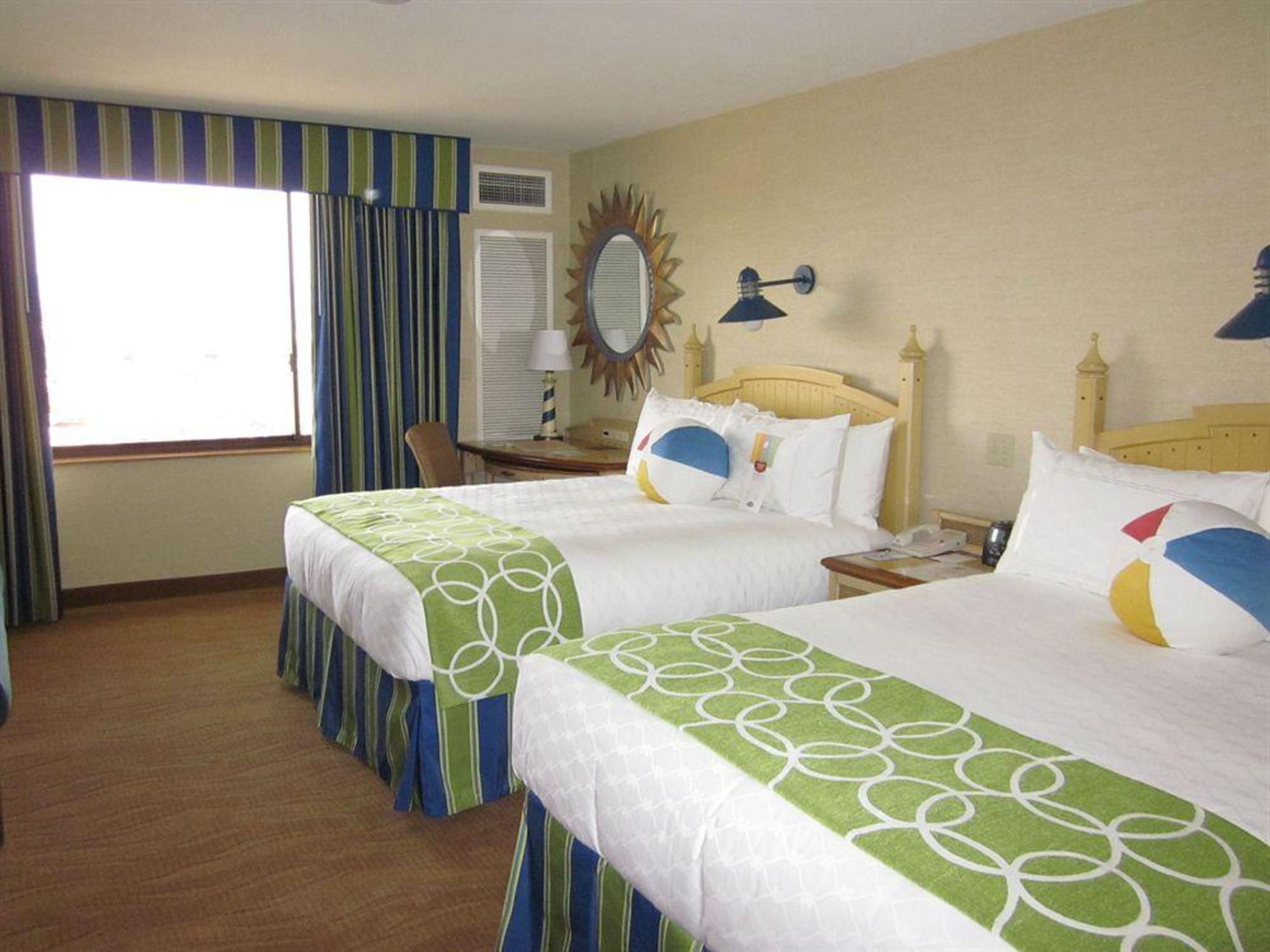 Disneys Paradise Pier Hotel 4*